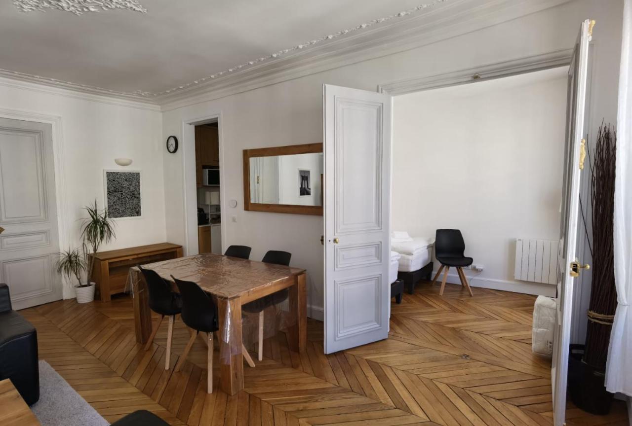 3 Pieces 4****, Au Coeur Du Quartier Historique Lägenhet Versailles Exteriör bild